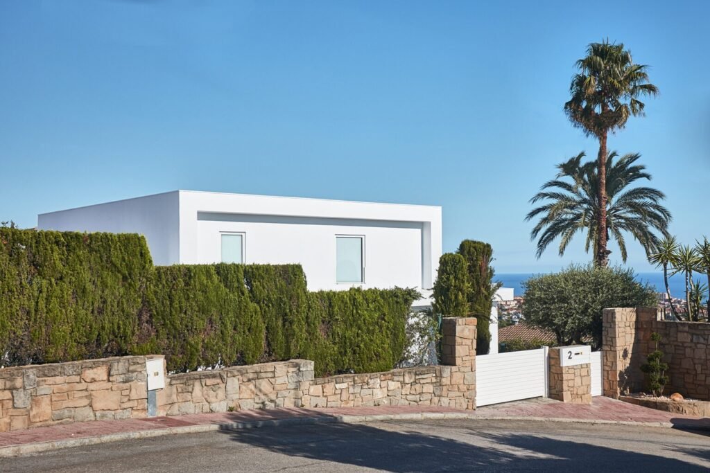 Alella House